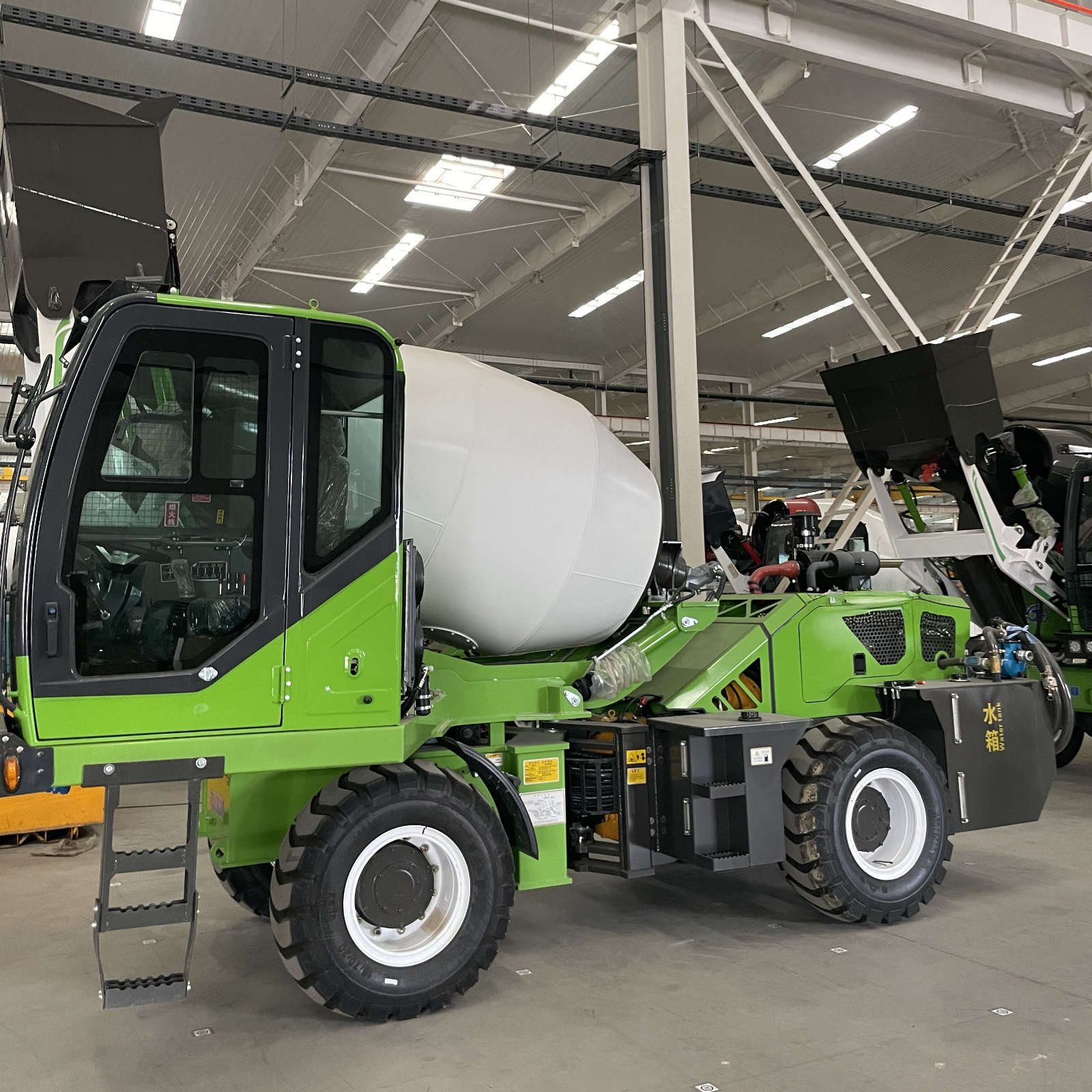 Concrete Mixer Small - 1 To 6.5m³ Mobile Self Loading